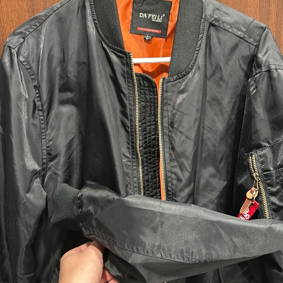 Large black bomber jacket - Picture 5 of 6